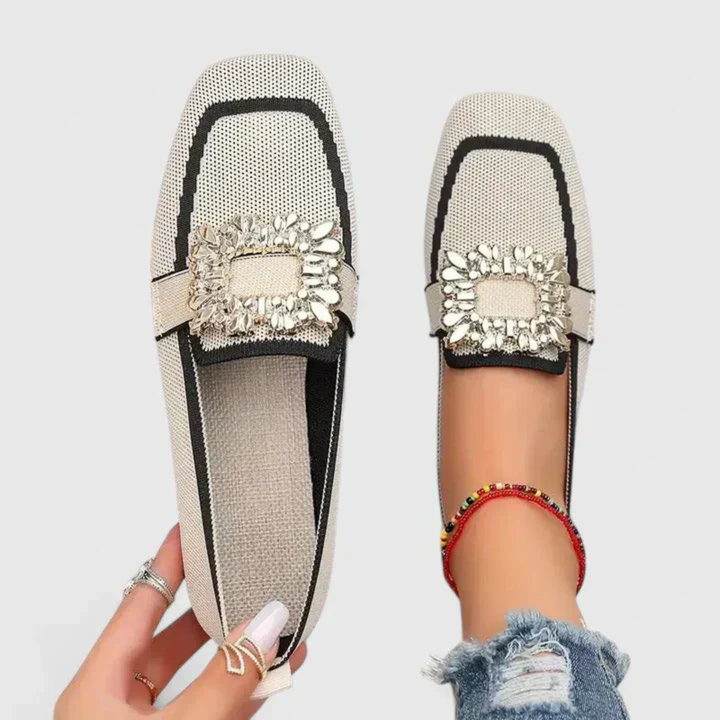 Kobiece Mokasyny z Kryształową Klamrą – Ozdobne Slip-Ony do Smart Casual