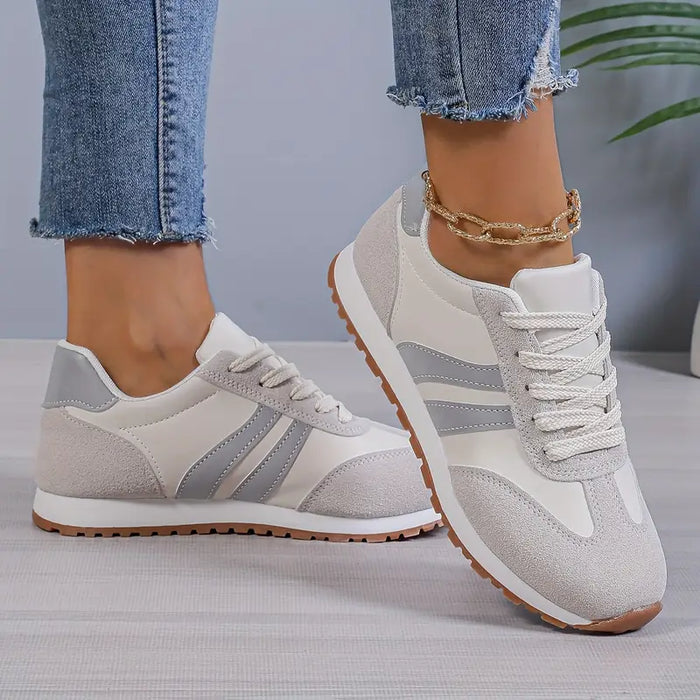 Kobiece Retro Trampki – Lekkie Sneakersy z Sznurowadłami na Co Dzień