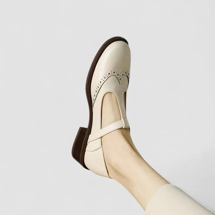 Damskie buty Mary Jane z detalem w postaci klamry