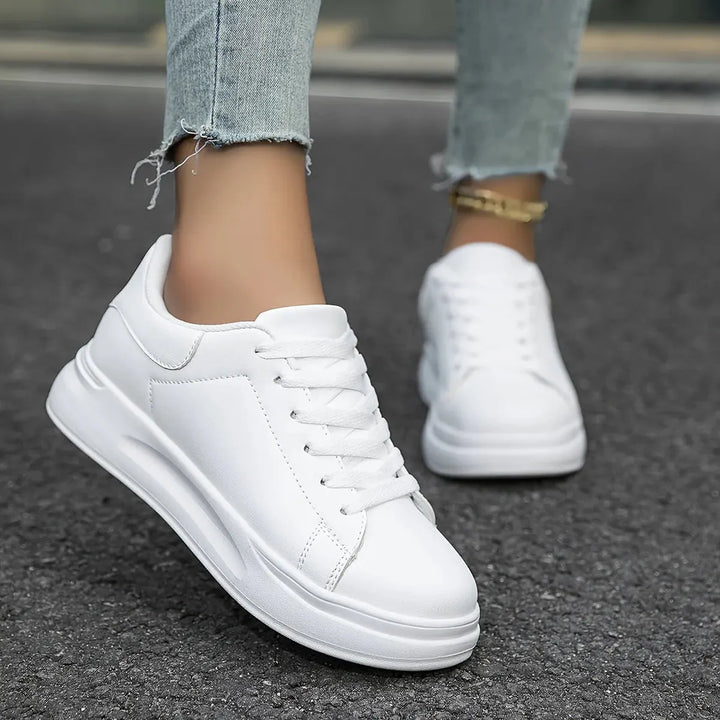 Damskie Trampki na Platformie – Minimalistyczne Sznurowane Buty na Co Dzień