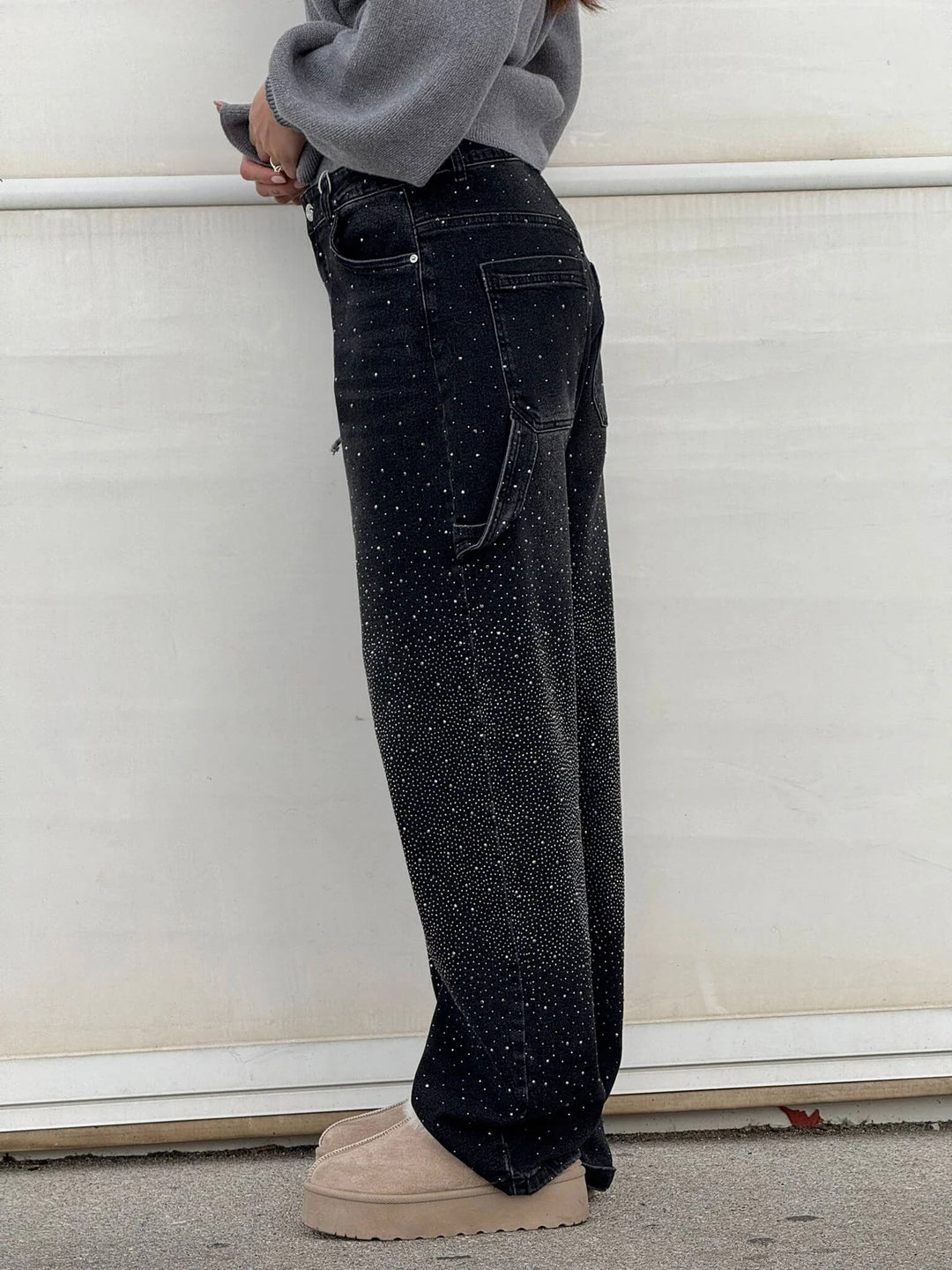 Damskie dżinsy o wysokim stanie i prostych nogawkach z kryształowymi detalami – Vintage Denim Look na każdą porę roku i bezwysiłkową elegancję