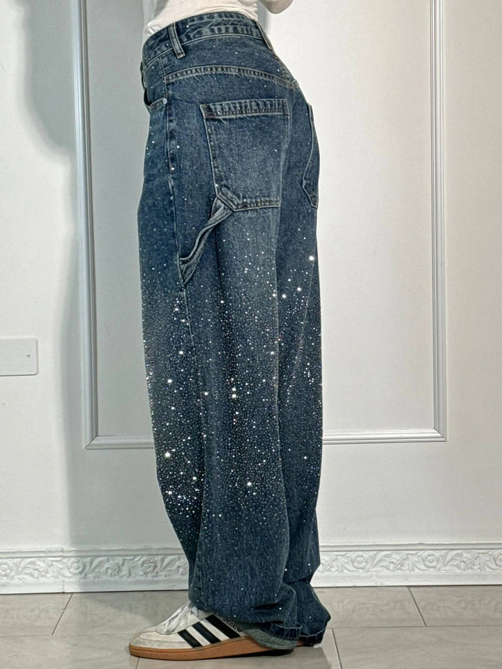Damskie dżinsy o wysokim stanie i prostych nogawkach z kryształowymi detalami – Vintage Denim Look na każdą porę roku i bezwysiłkową elegancję