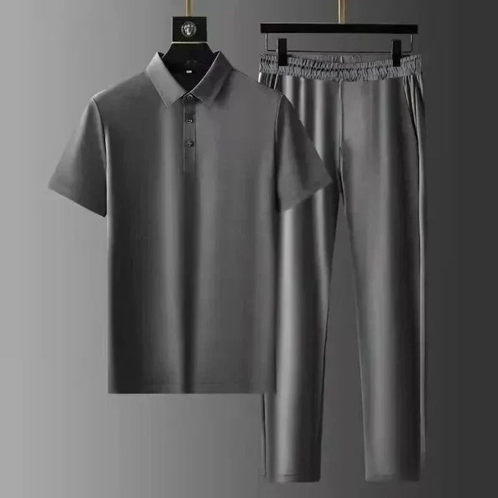 Zestaw Męskiej Koszulki Polo i Spodni – Luźny Smart Casual Outfit na Podróż